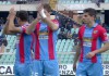 Catania, giocatori applaudono